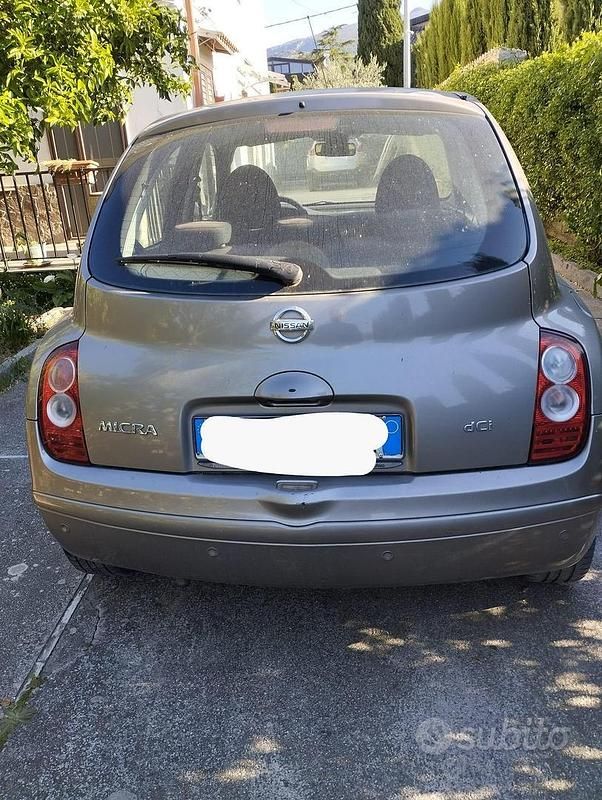 Usado Nissan Micra 86 HP (63 kW) 2008 Cinzento Citadino