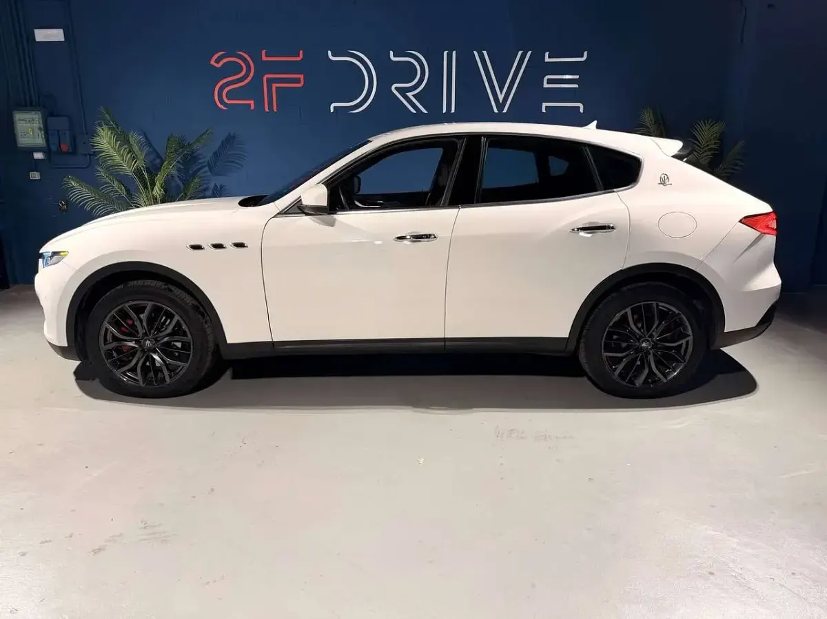Usata Maserati Levante 252 CV (185 kW) 2019 Bianco SUV