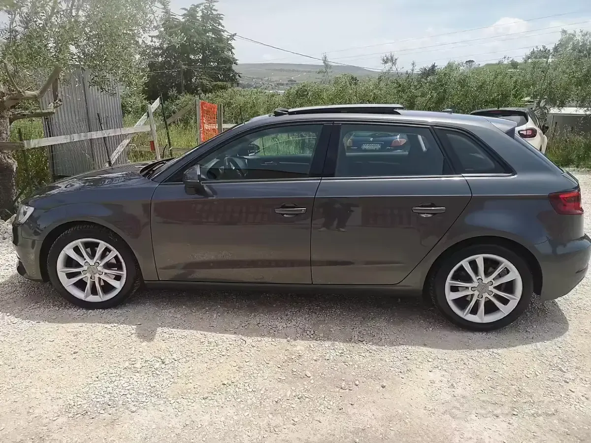 Usata Audi A3 105 CV (77 kW) 2013 Grigio