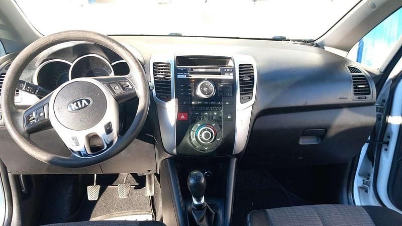 Usata Kia Venga Active 90 CV (66 kW) 2012 Utilitaria