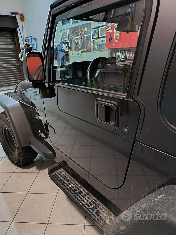 Usata Jeep Wrangler 177 CV (130 kW) 2002 Nero SUV