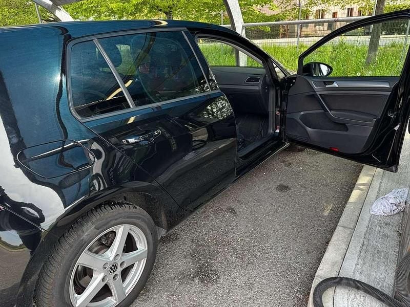 Second-hand VW Golf VII Highline 110 CP (80 kW) 2015 Berlinǎ