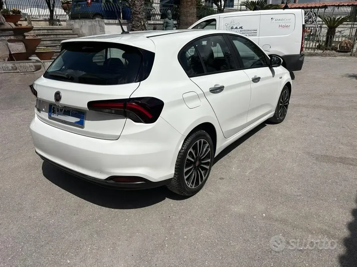 Usata Fiat Tipo 120 CV (88 kW) 2022 Bianco Berlina