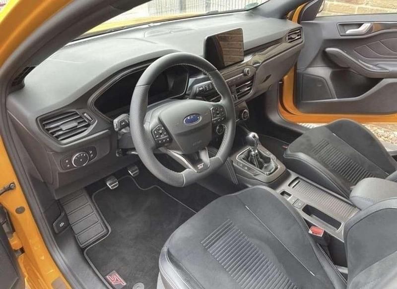 Usata Ford Focus ST 280 CV (205 kW) 2020 Berlina