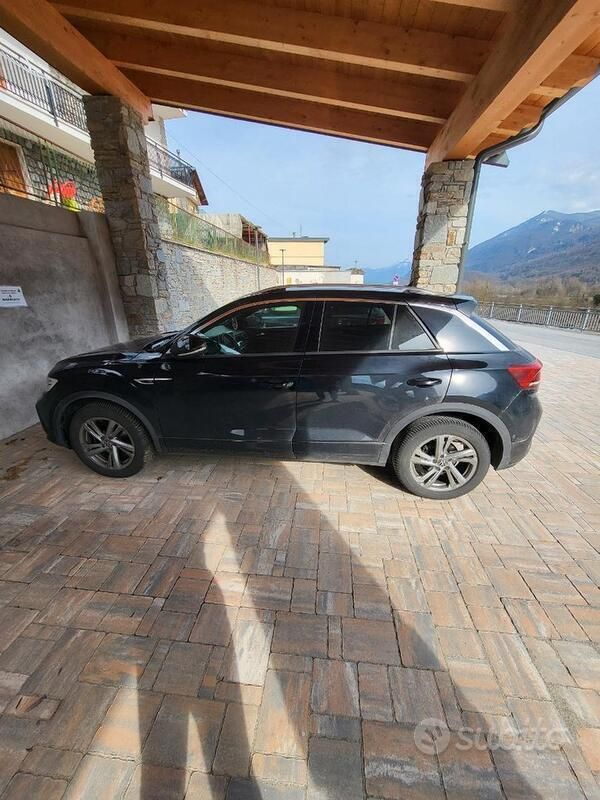 Usata VW T-Roc 150 CV (110 kW) 2022 Nero SUV