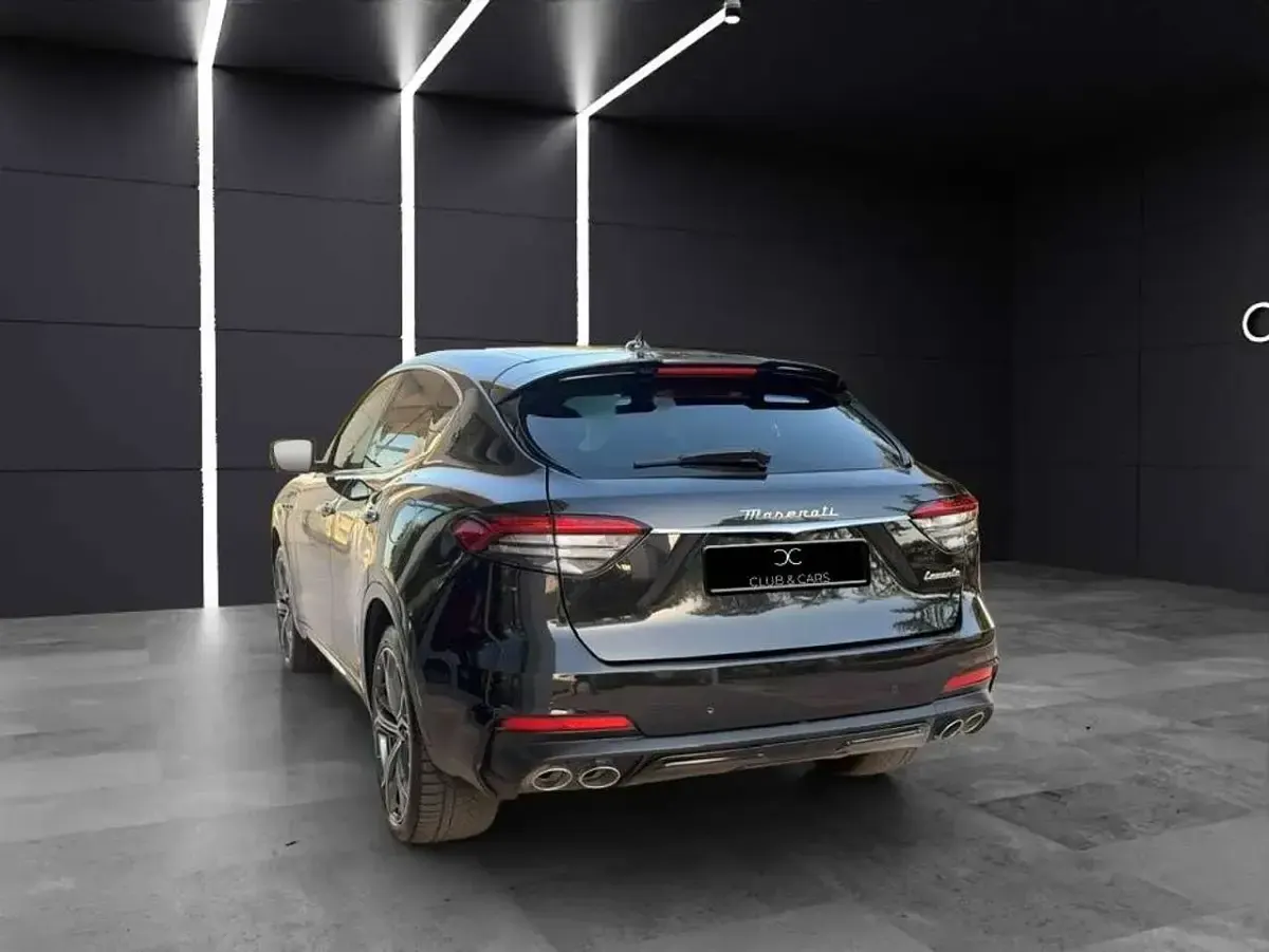 Usata Maserati Levante 430 CV (316 kW) 2022 Nero met SUV