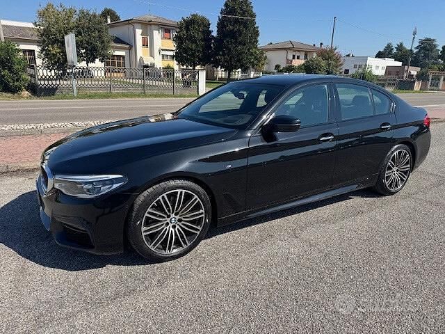 Nero Usata 2019 BMW 520 M Sport Tre volumi | 23.500 € (Buon prezzo) - Immagine 1/4
