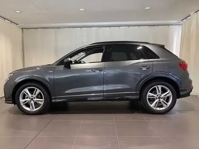Usata Audi Q3 S-Line 150 CV (110 kW) 2024 Grigio SUV