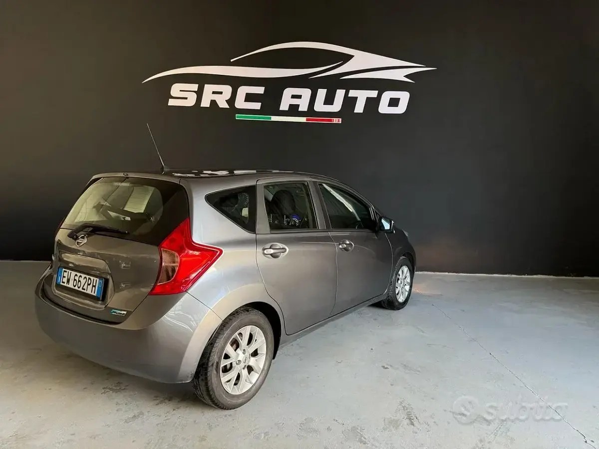 Usata Nissan Micra Tekna 90 CV (66 kW) 2014 Grigio Utilitaria