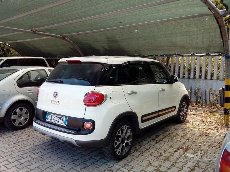 Usata Fiat 500L Trekking 85 CV (62 kW) 2014 Bianco Monovolume