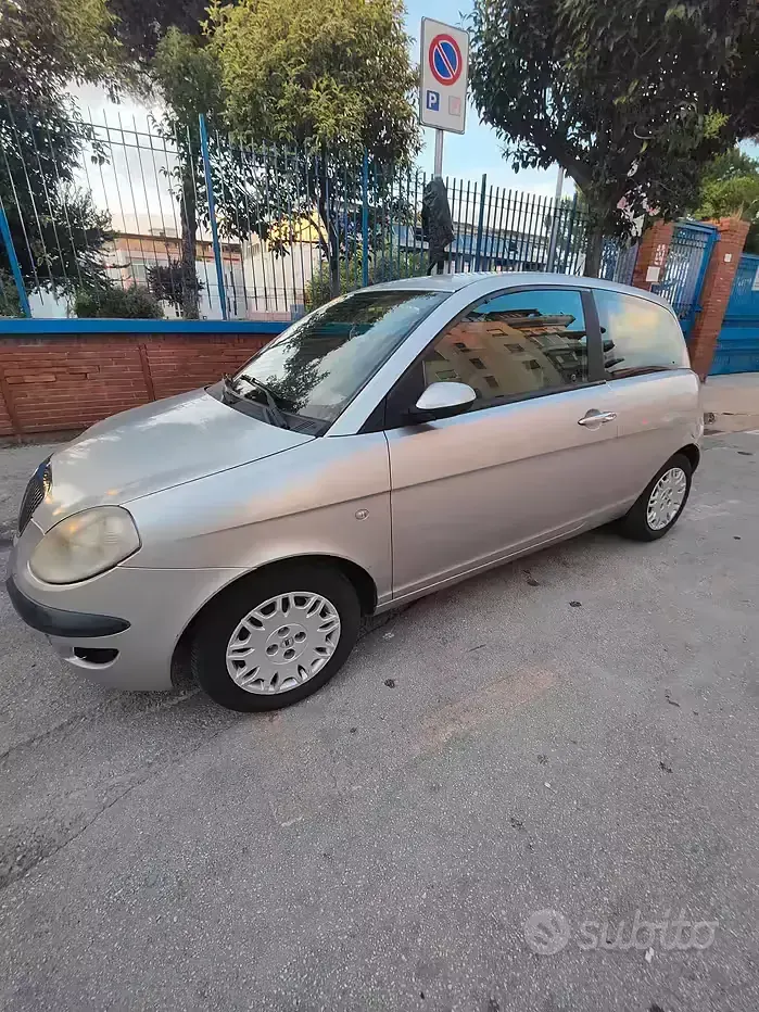 Usata Lancia Ypsilon 80 CV (58 kW) 2006 Utilitaria