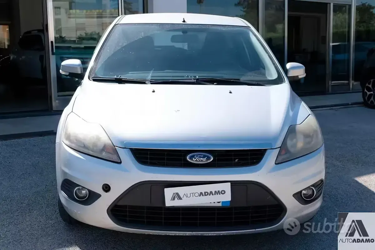 Usata Ford Focus 115 CV (84 kW) 2010 Grigio Berlina