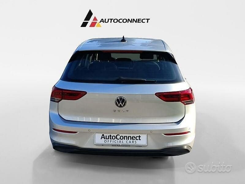 Usata VW Golf VII Life 115 CV (84 kW) 2021 Grigio Utilitaria