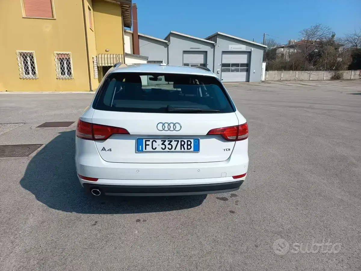 Usata Audi A4 150 CV (110 kW) 2016 Bianco Station wagon