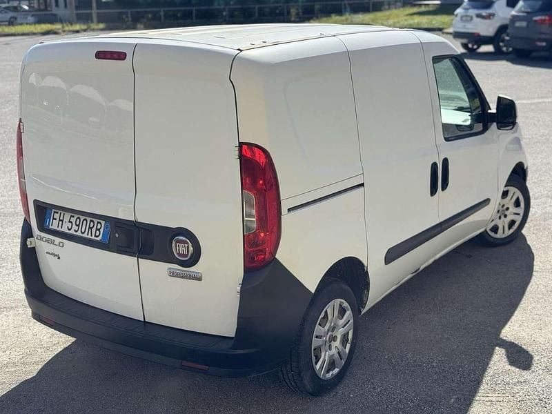 Usata Fiat Doblò Active 95 CV (69 kW) 2017 Bianco Monovolume
