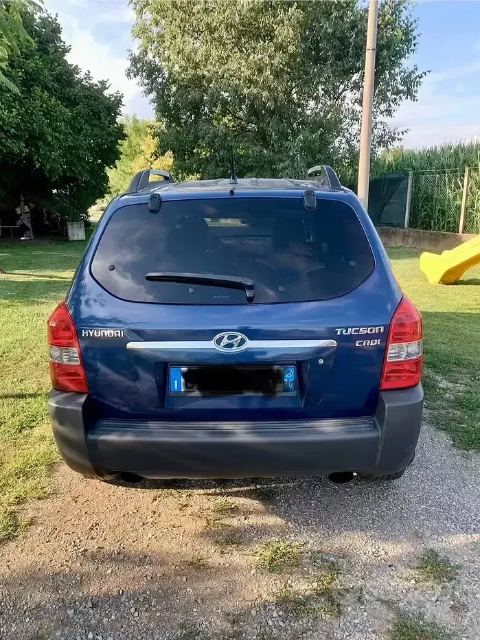 Usata Hyundai Tucson 112 CV (82 kW) 2004 Bluazzurro SUV