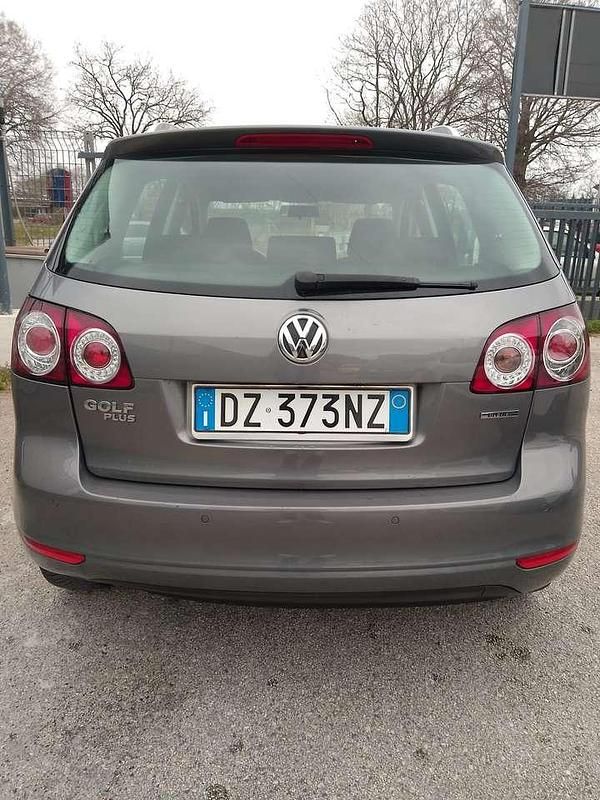 Usata VW Golf Plus Cross Highline 102 CV (75 kW) 2009 Grigio Monovolume