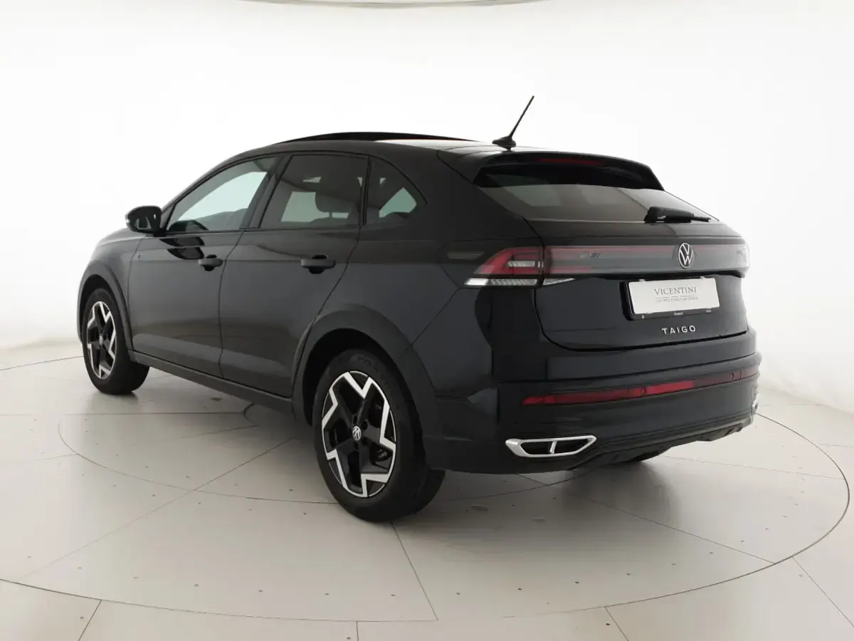 Usata VW Taigo R-line 116 CV (85 kW) 2025 Deep black perlato SUV