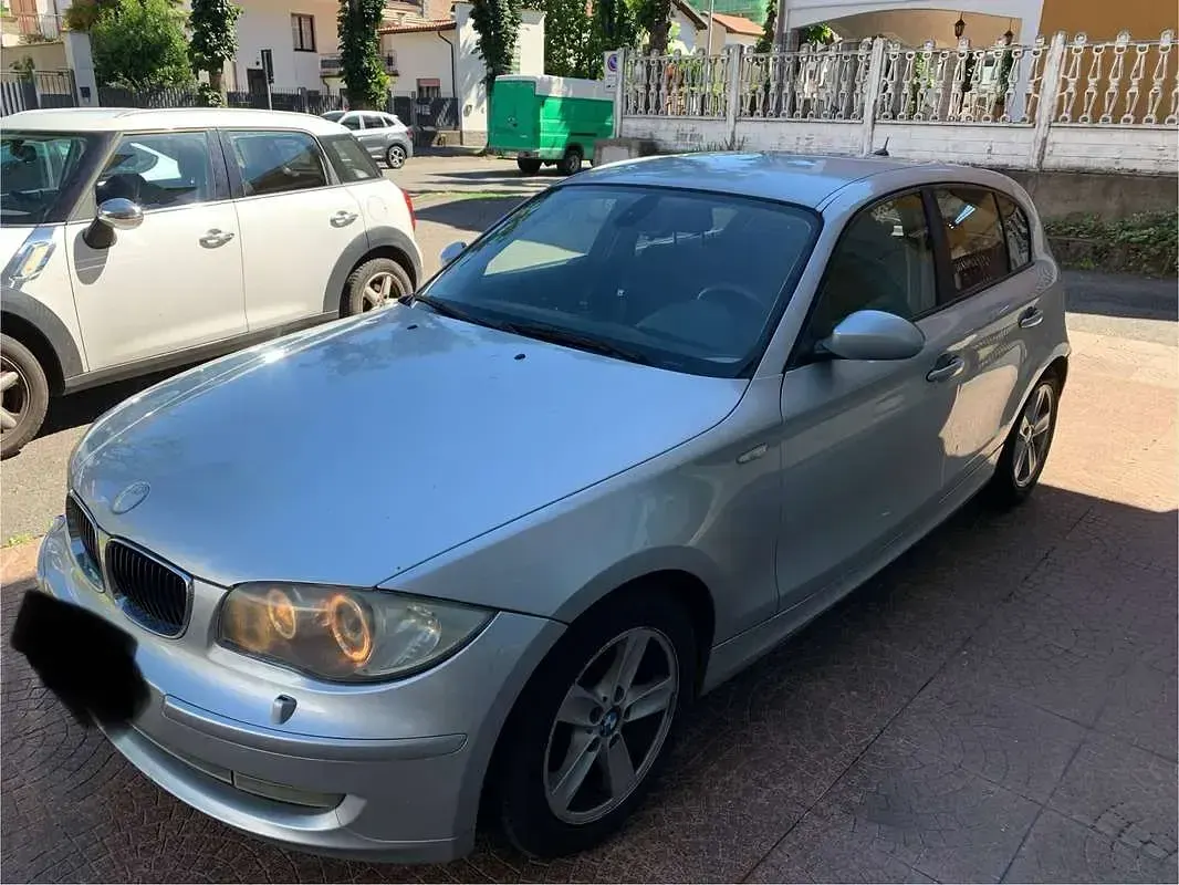 Usata BMW 118 143 CV (105 kW) 2008 Argento Utilitaria
