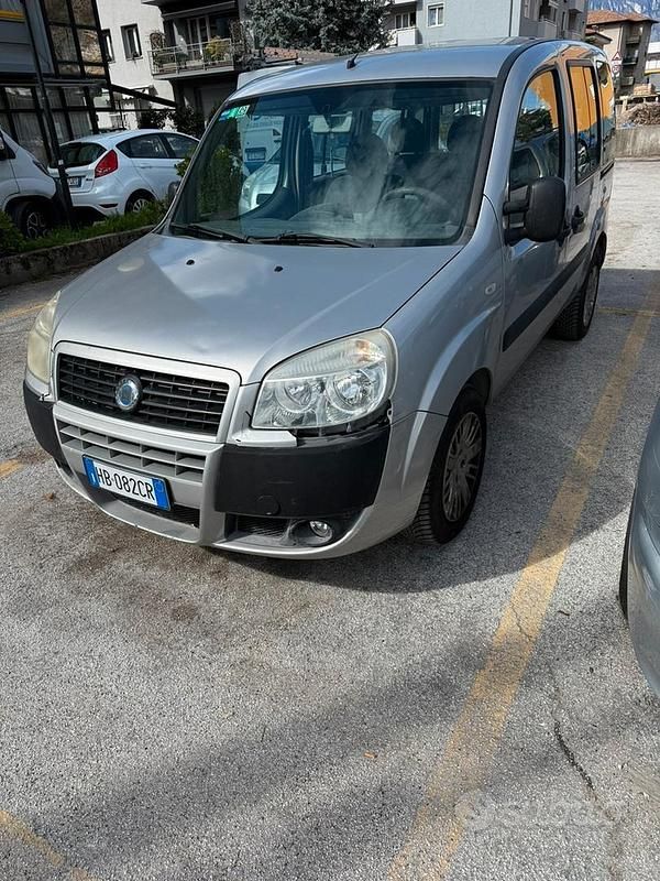 Begagnad Fiat Doblò 120 HK (88 kW) 2007 Minibuss