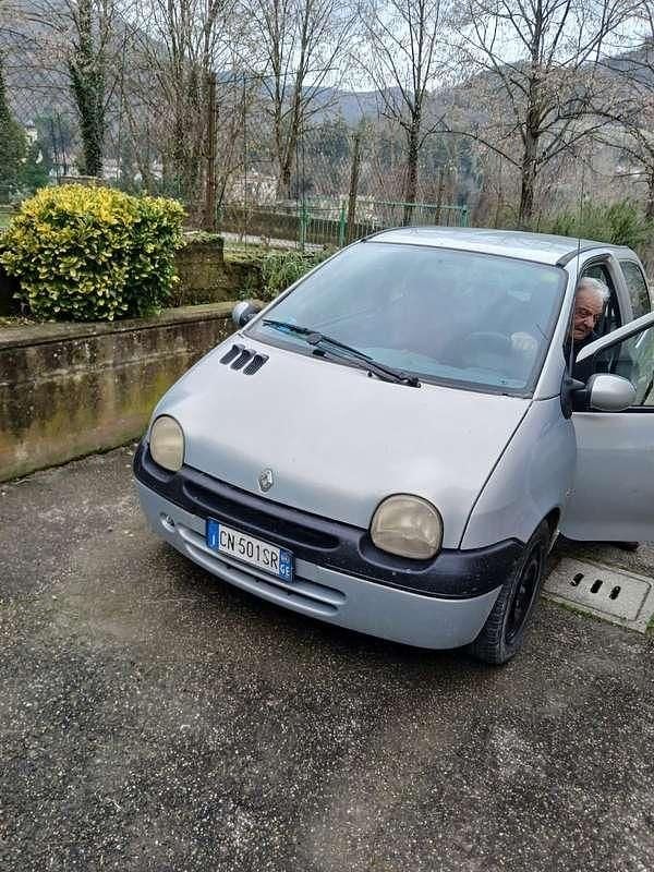 Usata Renault Twingo 75 CV (55 kW) 2004 Utilitaria