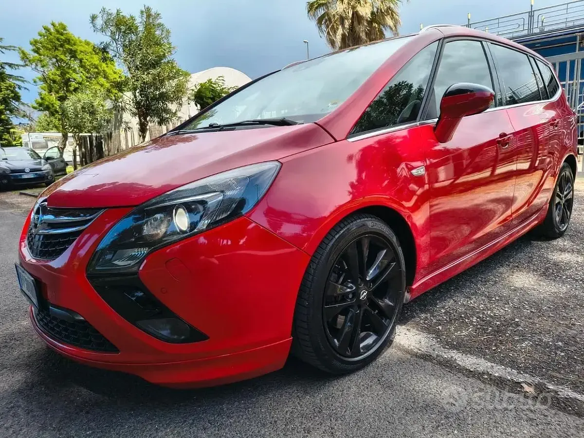 Usata Opel Zafira Innovation 170 CV (125 kW) 2018 Rosso Monovolume