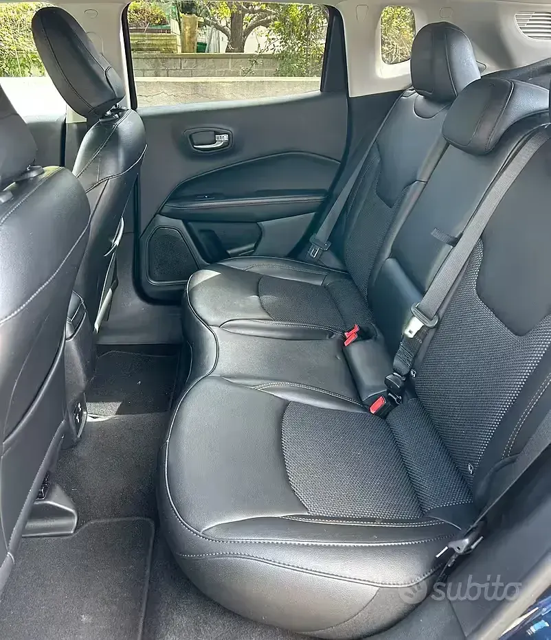 Usata Jeep Compass 120 CV (88 kW) 2019 Bluazzurro SUV