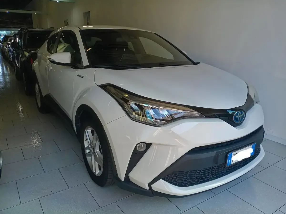 Usata Toyota C-HR Lounge 97 CV (71 kW) 2020 Bianco SUV
