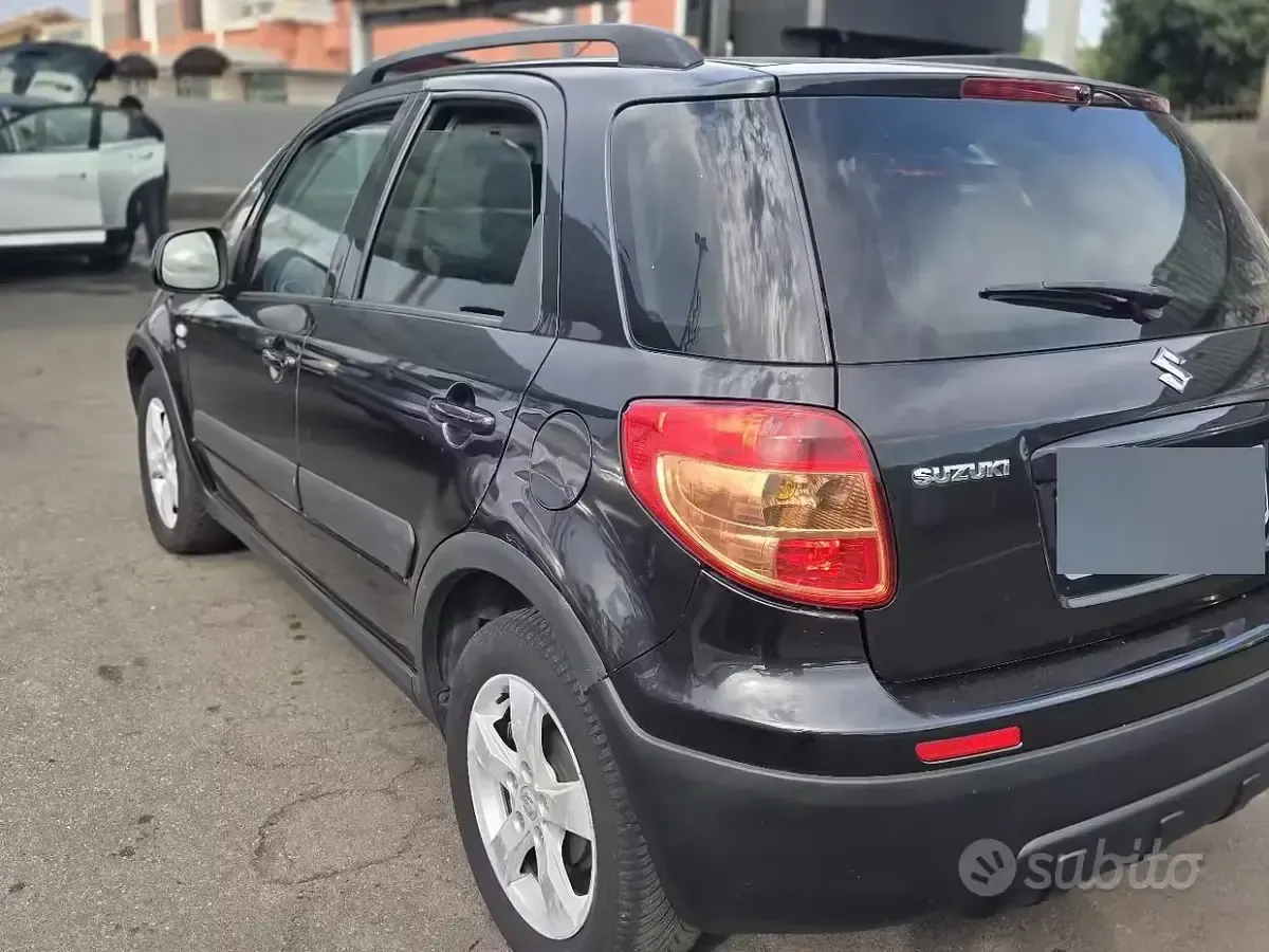 Usata Suzuki SX4 90 CV (66 kW) 2011 Nero Utilitaria