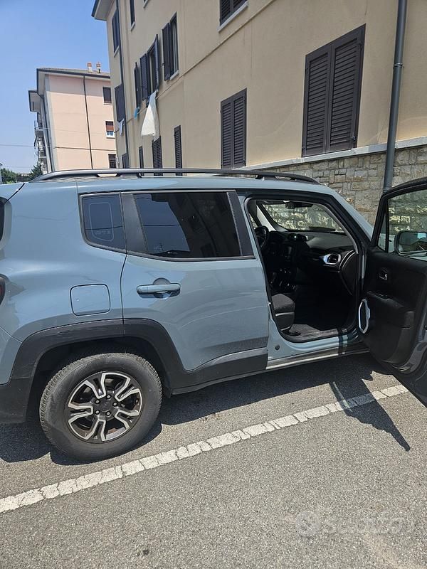 Usata Jeep Renegade Limited 140 CV (102 kW) 2019 Blu/azzurro SUV