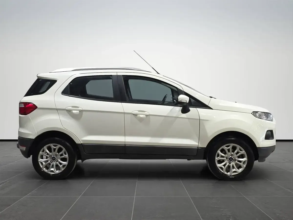 Begagnad Ford Ecosport Titanium 95 HK (69 kW) 2017 Silver SUV