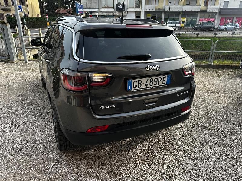 Usata Jeep Compass Limited 140 CV (102 kW) 2020 Grigio SUV