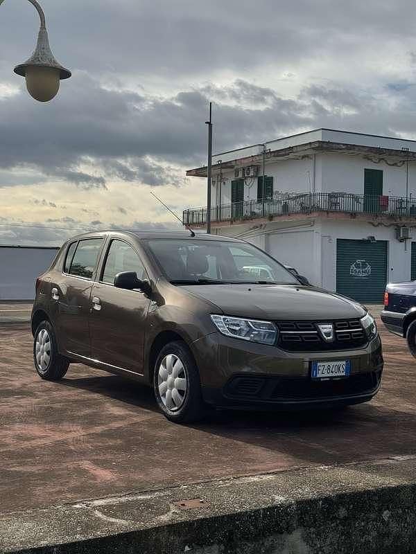 Usata Dacia Sandero Comfort 73 CV (53 kW) 2019 Berlina