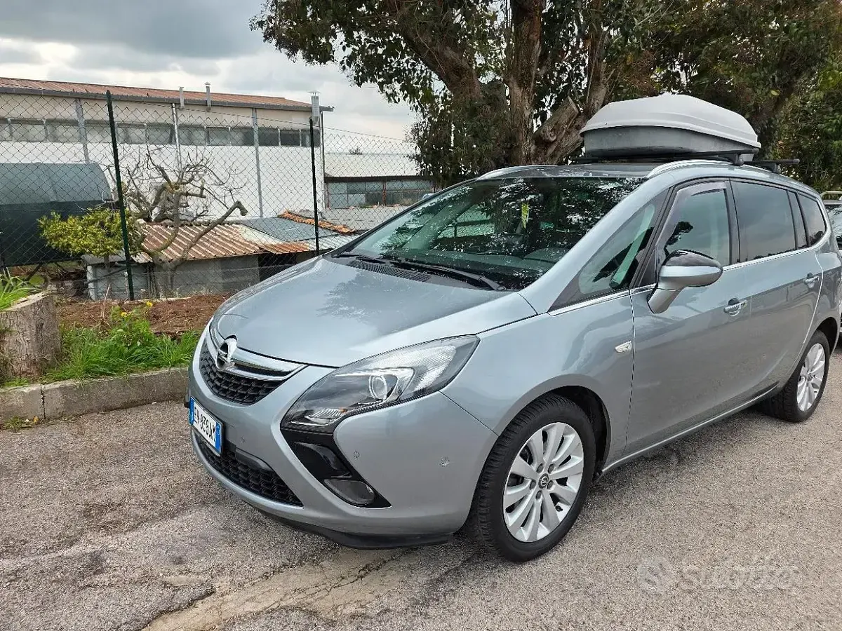 Usata Opel Zafira 150 CV (110 kW) 2012 Monovolume