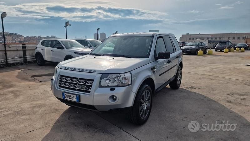 Grigio Usata 2011 Land Rover Freelander 2 SE SUV | 3900 € (Super prezzo) - Immagine 1/4
