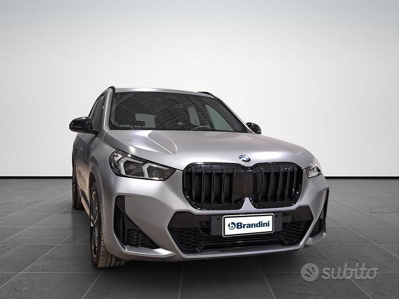 Usata BMW X1 M Sport 150 CV (110 kW) 2023 Frozen pure grey metallizzato SUV