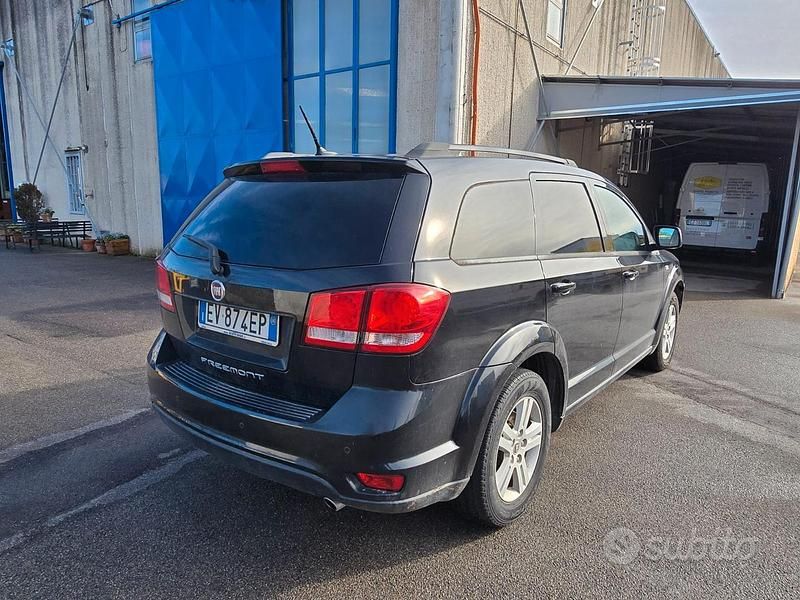 Usata Fiat Freemont 140 CV (102 kW) 2014 Nero SUV