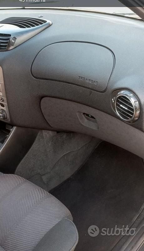 Usata Alfa Romeo 147 120 CV (88 kW) 2007 Grigio Utilitaria