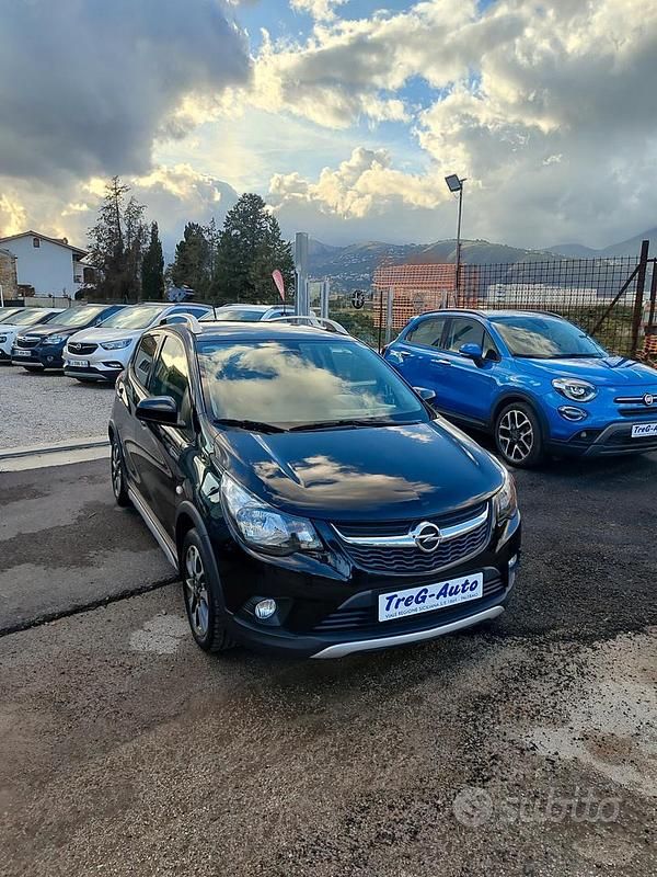 Usata Opel Karl Rocks 75 CV (55 kW) 2018 Nero Utilitaria