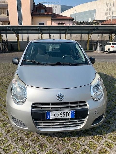 Usata Suzuki Alto 68 CV (50 kW) 2014 Grigio Utilitaria