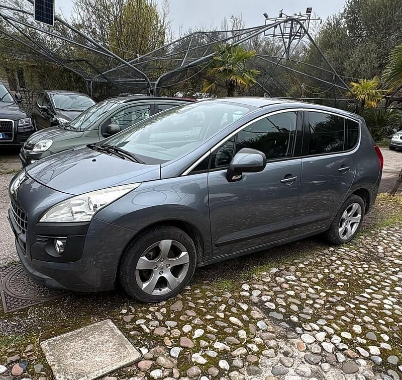 Usata Peugeot 3008 Business-Line 149 CV (109 kW) 2012 Grigio Station wagon