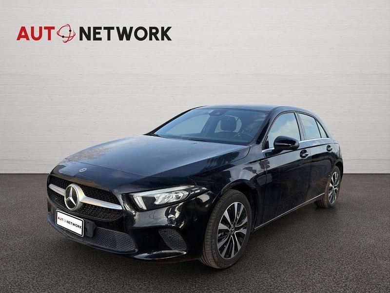Usata Mercedes A250 Business 160 CV (117 kW) 2022 Nero Berlina