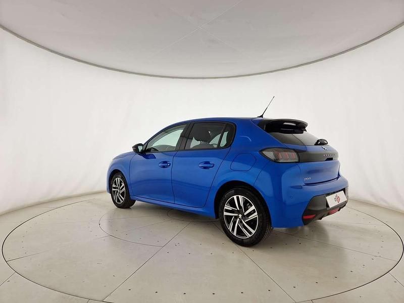 Usata Peugeot 208 Allure 75 CV (55 kW) 2022 Azzurro metallizzato Utilitaria