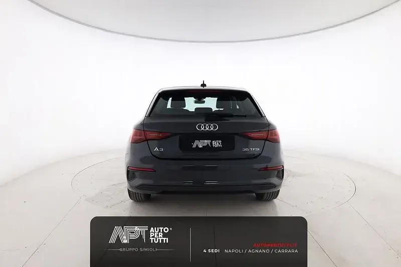 Usata Audi A3 Sportback Business 150 CV (110 kW) 2021 Grigio Utilitaria