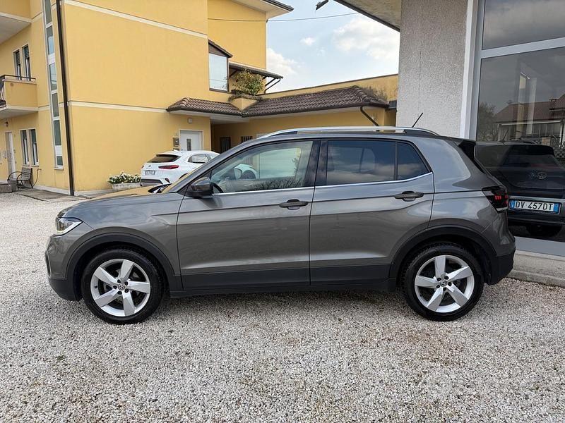 Usata VW T-Cross 95 CV (69 kW) 2019 Beige SUV