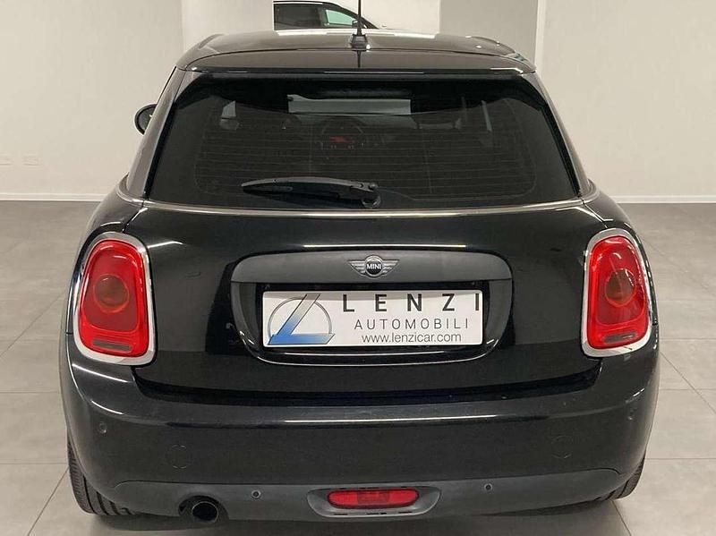 Usata Mini ONE 75 CV (55 kW) 2016 Nero Utilitaria