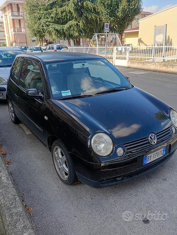 Nero Usata 2002 VW Lupo Due volumi | 1000 € (Ottimo prezzo) - Immagine 1/4