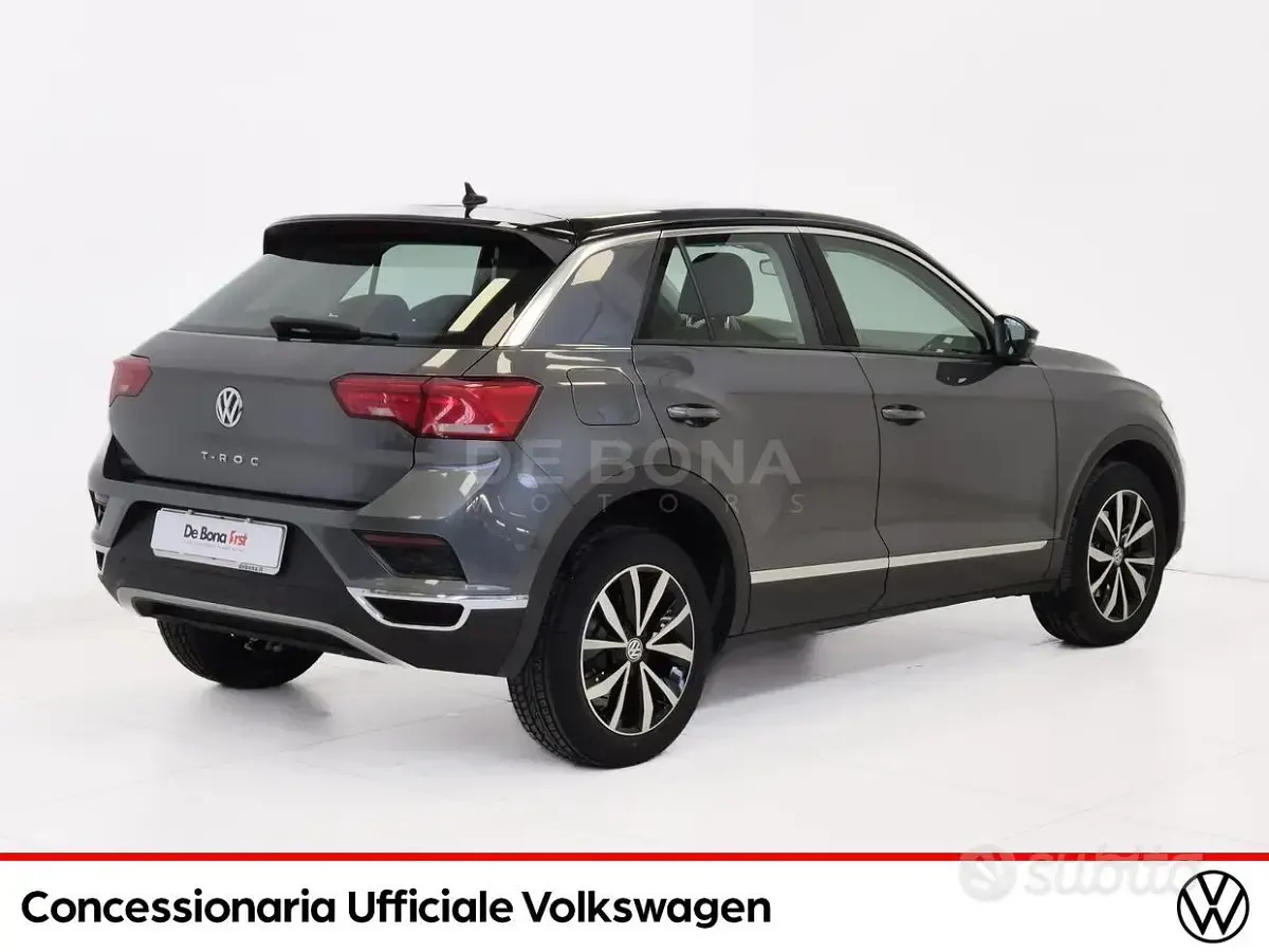 Usata VW T-Roc Style 116 CV (85 kW) 2018 Grigio SUV