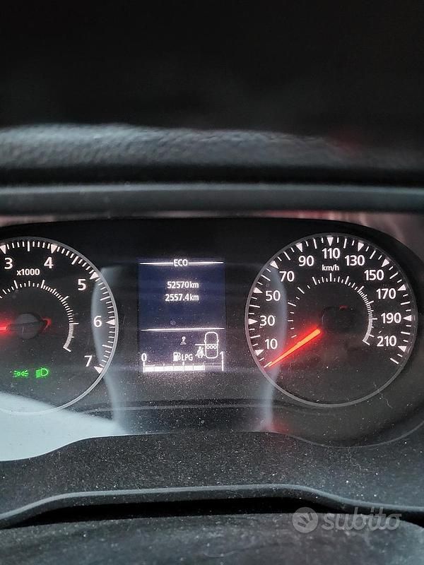 Usata Dacia Duster Journey 100 CV (73 kW) 2023 Blu SUV