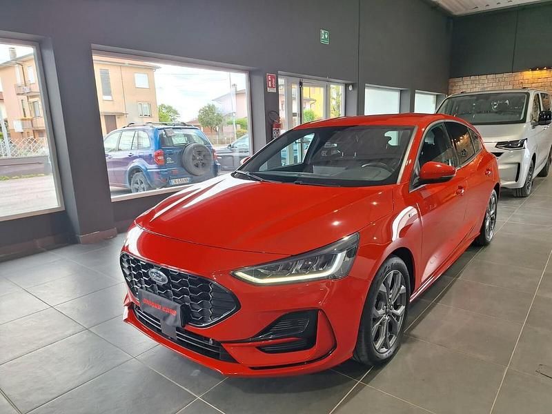 Usata Ford Focus ST-Line 125 CV (91 kW) 2022 Rosso Berlina